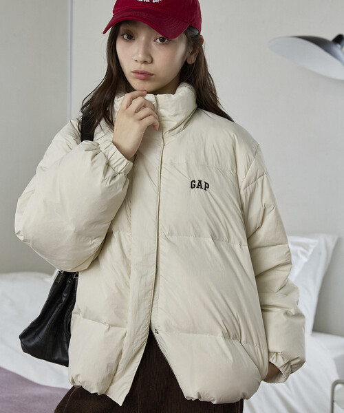 GAP(ギャップ)の「PUBLUX × GAP/ギャップ 別注 ダウンジャケット 限定展開(ダウンジャケット/コート・レディース・ブラウン/サックスブルー/ナチュラル/ブラック・フリ-)」の16枚目の写真