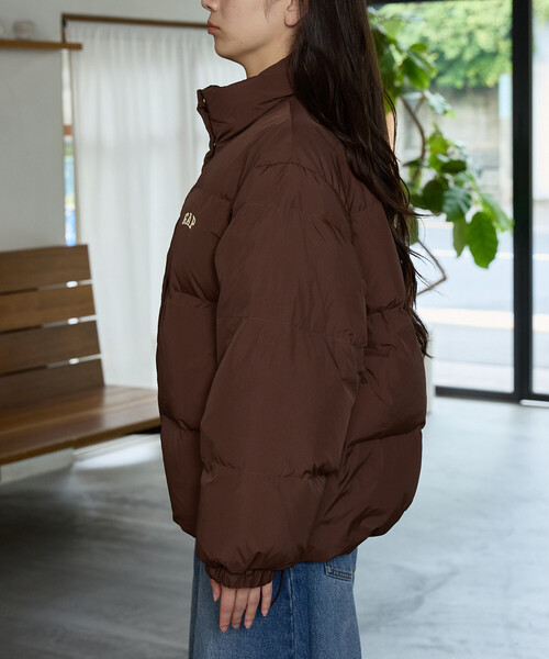 GAP(ギャップ)の「PUBLUX × GAP/ギャップ 別注 ダウンジャケット 限定展開(ダウンジャケット/コート・レディース・ブラウン/サックスブルー/ナチュラル/ブラック・フリ-)」の19枚目の写真