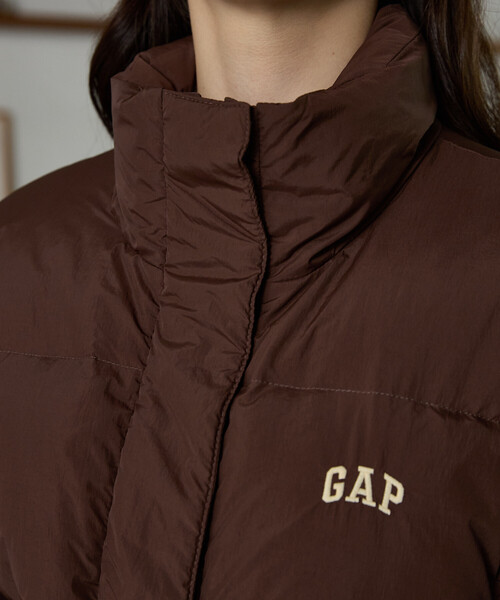 GAP(ギャップ)の「PUBLUX × GAP/ギャップ 別注 ダウンジャケット 限定展開(ダウンジャケット/コート・レディース・ブラウン/サックスブルー/ナチュラル/ブラック・フリ-)」の21枚目の写真
