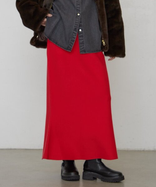 LOUNGEDRESS(ラウンジドレス)の「《セットアップ可》スウェットライクフレアスカート 秋服(スカート・レディース・ライトベージュ/グレー/レッド/ブラック・FREE)」の4枚目の写真