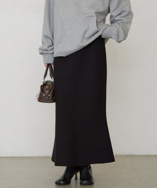 LOUNGEDRESS(ラウンジドレス)の「《セットアップ可》スウェットライクフレアスカート 秋服(スカート・レディース・ライトベージュ/グレー/レッド/ブラック・FREE)」の2枚目の写真