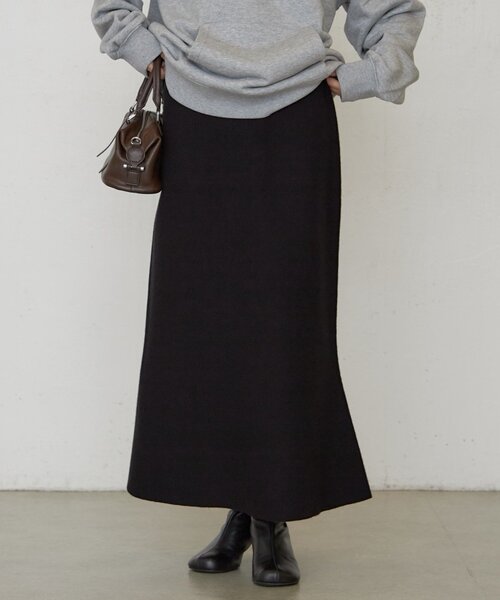 LOUNGEDRESS(ラウンジドレス)の「《セットアップ可》スウェットライクフレアスカート 秋服(スカート・レディース・ライトベージュ/グレー/レッド/ブラック・FREE)」の5枚目の写真