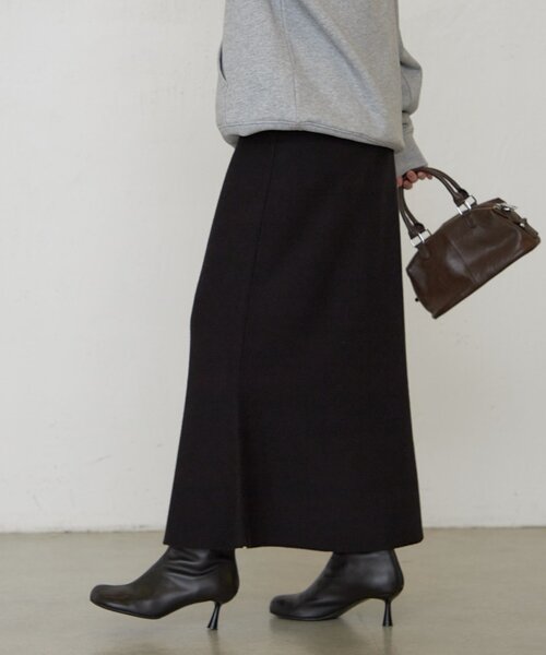LOUNGEDRESS(ラウンジドレス)の「《セットアップ可》スウェットライクフレアスカート 秋服(スカート・レディース・ライトベージュ/グレー/レッド/ブラック・FREE)」の6枚目の写真
