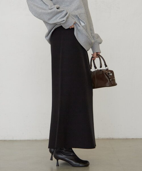 LOUNGEDRESS(ラウンジドレス)の「《セットアップ可》スウェットライクフレアスカート 秋服(スカート・レディース・ライトベージュ/グレー/レッド/ブラック・FREE)」の8枚目の写真