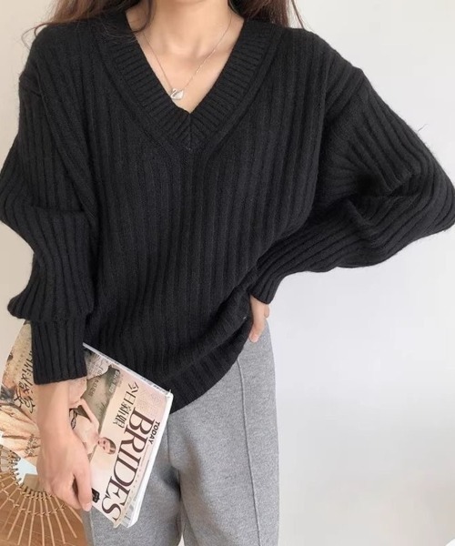 Beststore（ベストストア）の「【全5色】こなれ感たっぷり ルーズシルエット Vネック ワイドリブ ニット セーター 秋冬（ニット/セーター・レディース・ブラウン/ベージュ/ダークブルー/オフホワイト/ブラック・FREE）」の2枚目の写真
