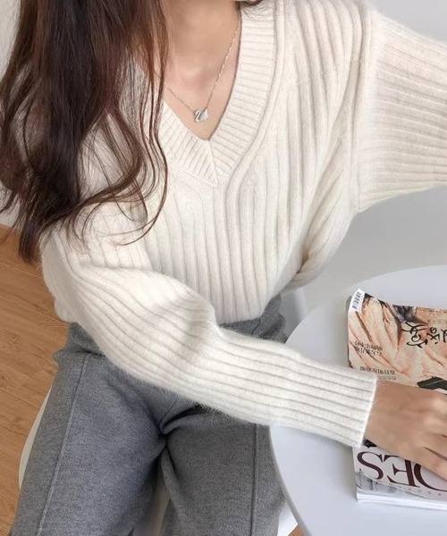 Beststore（ベストストア）の「【全5色】こなれ感たっぷり ルーズシルエット Vネック ワイドリブ ニット セーター 秋冬（ニット/セーター・レディース・ブラウン/ベージュ/ダークブルー/オフホワイト/ブラック・FREE）」の8枚目の写真
