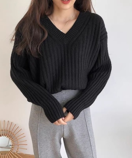 Beststore（ベストストア）の「【全5色】こなれ感たっぷり ルーズシルエット Vネック ワイドリブ ニット セーター 秋冬（ニット/セーター・レディース・ブラウン/ベージュ/ダークブルー/オフホワイト/ブラック・FREE）」の14枚目の写真