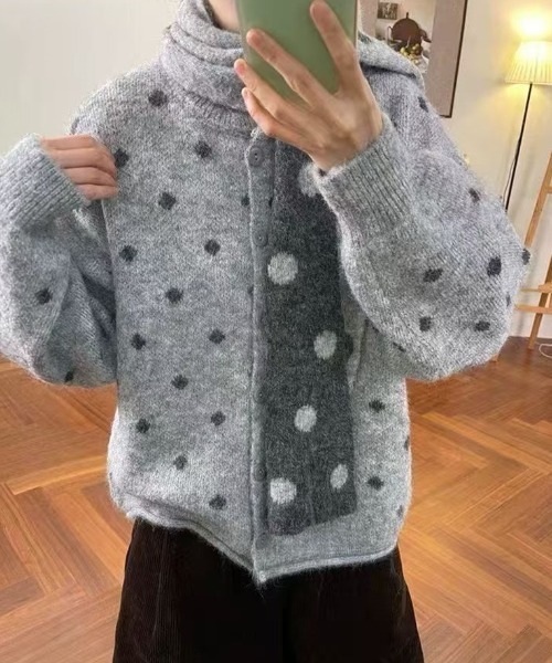 LAC-VERT(ラック・ヴェール)の「マフラー付きドット柄ニットプルオーバー(ニット/セーター・レディース・チャコールグレー/ブラウン/グレー/アイボリー・FREE)」の13枚目の写真