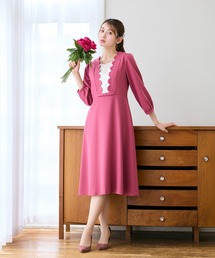 Rose Tiara（ローズティアラ）の「スカラカットフィット＆フレアワンピース（ワンピース）」