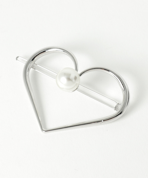 PLAIN CLOTHING（プレーンクロージング）の「パールハートクリップ【PLAIN CLOTHING】（バレッタ/ヘアクリップ・レディース・ゴールド/シルバー・FREE）」の6枚目の写真