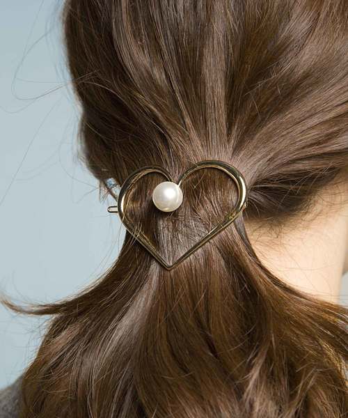 PLAIN CLOTHING（プレーンクロージング）の「パールハートクリップ【PLAIN CLOTHING】（バレッタ/ヘアクリップ・レディース・ゴールド/シルバー・FREE）」の11枚目の写真