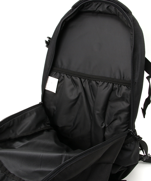 Columbia(コロンビア)の「モンロースプリングス25L バックパック(バックパック/リュック・メンズ・ダークグレー/ブラック/グリーン/ウッドランド・ONE SIZE)」の13枚目の写真