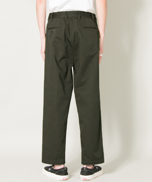 URBAN RESEARCH(アーバンリサーチ)の「UR T/Cツイル ワンタックワイドパンツ(その他パンツ・メンズ・ベージュ/カーキ/ブラック・LARGE/MEDIUM)」の19枚目の写真