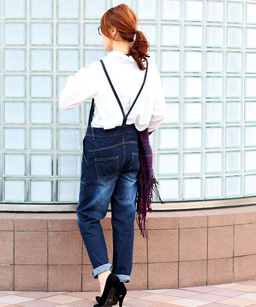 Fashion Letter（ファッションレター）の「ゆるサロペットデニムパンツ（サロペット/オーバーオール・レディース・ネイビー/ブルー・LL/3L/4L/M/L）」の4枚目の写真