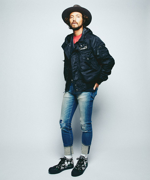 HYSTERIC GLAMOUR（ヒステリックグラマー）の「HYS KILLER プリント リブ付Tシャツ（Tシャツ/カットソー・メンズ・ホワイト/ネイビー/レッド・LARGE/MEDIUM/SMALL/X-SMALL）」の10枚目の写真