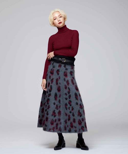 Velvet BY NOISE MAKER（ベルベッドバイノイズメーカー）の「モヘアジャガード2wayロングスカート（スカート・レディース・チャコールグレー/キャメル・FREE）」の2枚目の写真