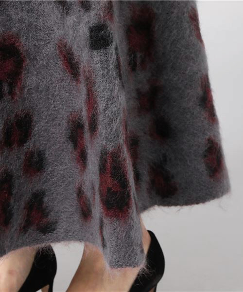 Velvet BY NOISE MAKER（ベルベッドバイノイズメーカー）の「モヘアジャガード2wayロングスカート（スカート・レディース・チャコールグレー/キャメル・FREE）」の6枚目の写真