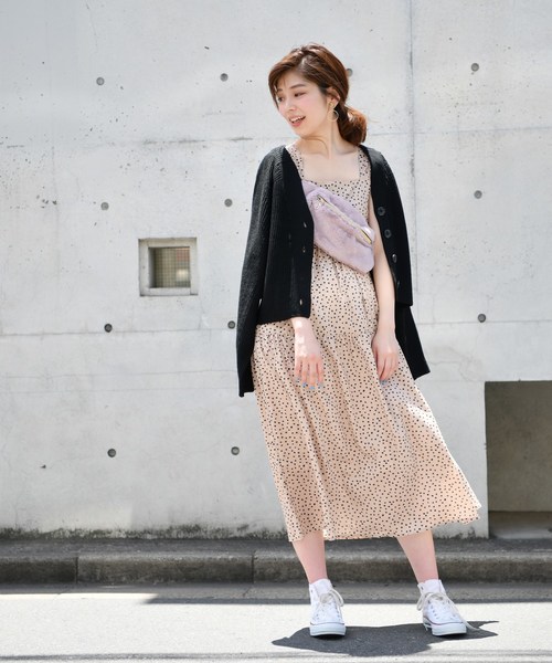 natural couture（ナチュラルクチュール）の「アイレット入りシンプルカーディガン（カーディガン/ボレロ・レディース・ブラック/パープル/ピンク/グリーン/アイボリー/キャメル・FREE）」の12枚目の写真