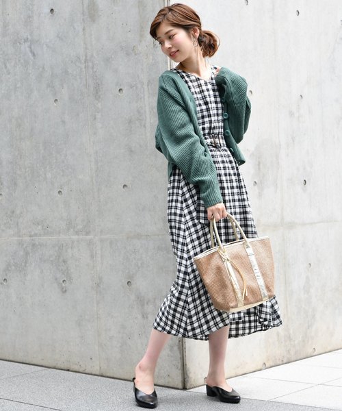 natural couture（ナチュラルクチュール）の「アイレット入りシンプルカーディガン（カーディガン/ボレロ・レディース・ブラック/パープル/ピンク/グリーン/アイボリー/キャメル・FREE）」の18枚目の写真