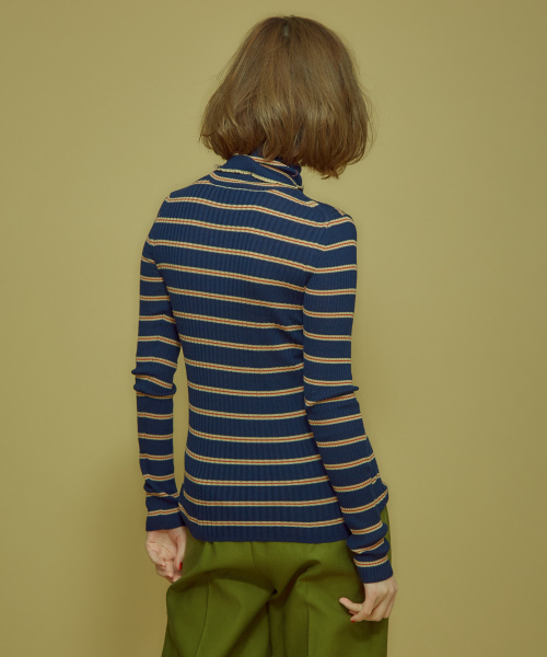 Abahouse Devinette（ドゥヴィネット）の「SUPER120sタートルハイゲージリブニット（ニット/セーター・レディース・ホワイト/ライトグレー/ブラック/ベージュ/ネイビー/ブルー/ブルー系その他・フリー）」の10枚目の写真