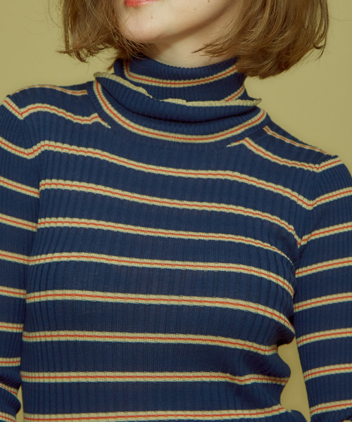 Abahouse Devinette（ドゥヴィネット）の「SUPER120sタートルハイゲージリブニット（ニット/セーター・レディース・ホワイト/ライトグレー/ブラック/ベージュ/ネイビー/ブルー/ブルー系その他・フリー）」の11枚目の写真