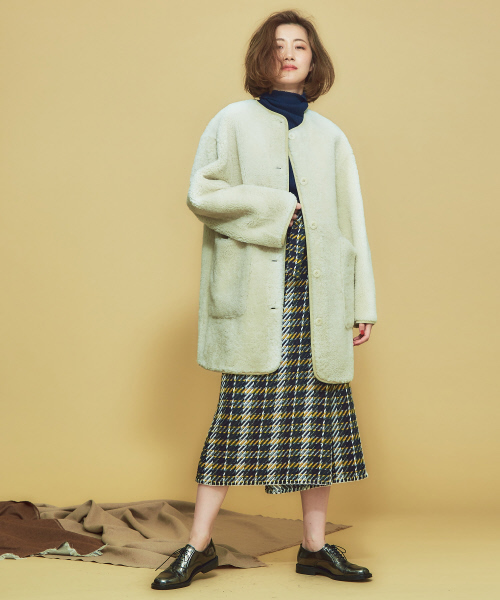 Abahouse Devinette（ドゥヴィネット）の「SUPER120sタートルハイゲージリブニット（ニット/セーター・レディース・ホワイト/ライトグレー/ブラック/ベージュ/ネイビー/ブルー/ブルー系その他・フリー）」の20枚目の写真