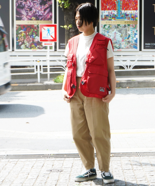 BEN DAVIS ORIGINALS(ベンデイビスオリジナルス)の「BEN DAVIS MULTI FUNCTION FISHING VEST/ベンデイビス フィッシングベスト(ベスト・メンズ・ベージュ/ネイビー/レッド/イエロー/ブラック・FREE)」の19枚目の写真