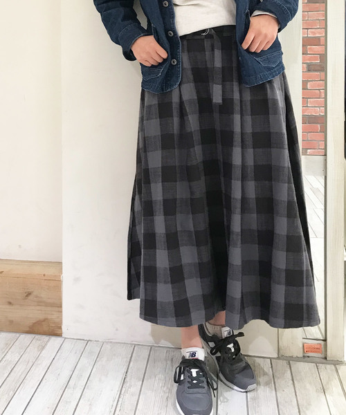 OLD BETTY'S（オールドベティーズ）の「Check Pattern Volume Skirt/チェック 柄 ボリューム ロング スカート（スカート・レディース・チャコールグレー/グリーン/ブラック・FREE）」の10枚目の写真