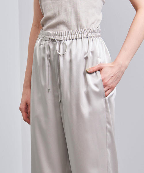 UNITED ARROWS（ユナイテッドアローズ）の「＜STYLE for LIVING＞  サテン イージーパンツ（その他パンツ・レディース・ナチュラル/ライム・FREE）」の10枚目の写真