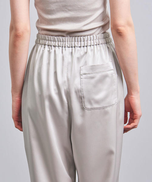 UNITED ARROWS（ユナイテッドアローズ）の「＜STYLE for LIVING＞  サテン イージーパンツ（その他パンツ・レディース・ナチュラル/ライム・FREE）」の9枚目の写真