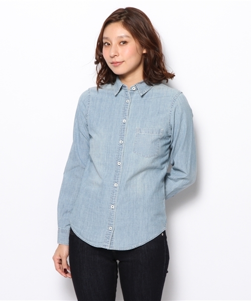 PLST（プラステ）の「ダンガリースリムシャツ（シャツ/ブラウス・レディース・インディゴブルー/スカイブルー・2/0）」の2枚目の写真