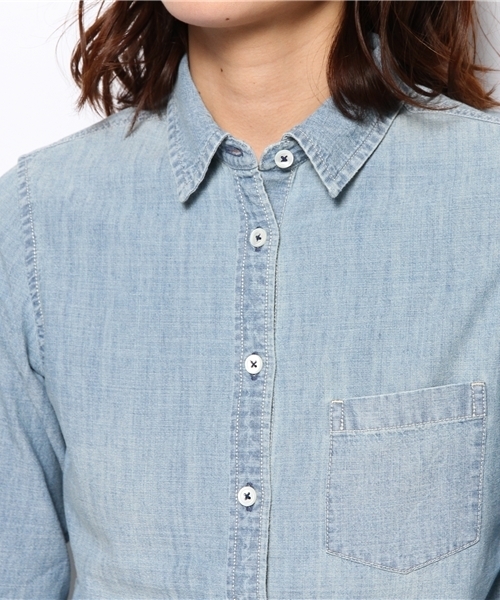 PLST（プラステ）の「ダンガリースリムシャツ（シャツ/ブラウス・レディース・インディゴブルー/スカイブルー・2/0）」の6枚目の写真