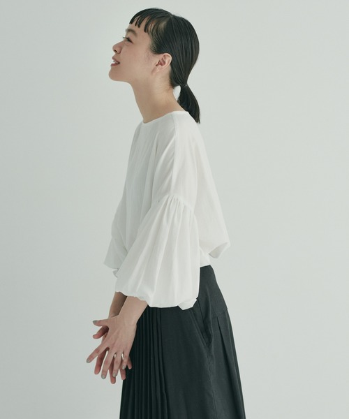 PUAL CE CIN（ピュアルセシン）の「【Kanocoさん着用】ボリューム袖プルオーバーブラウス（シャツ/ブラウス・レディース・ブラック/オフホワイト・FREE）」の10枚目の写真