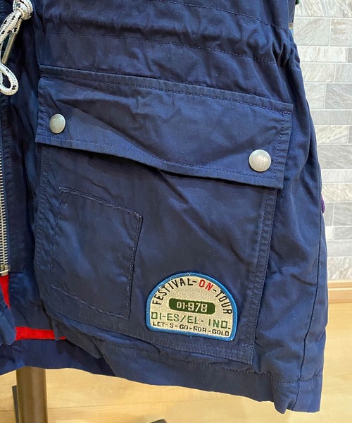 Diesel ネイビー マウンテンパーカー DIESEL（ディーゼル）の「マルチワッペン 中綿入りマウンテン