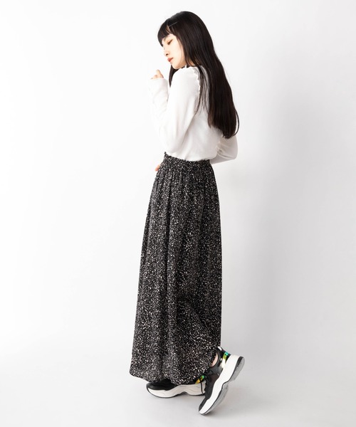 Mysa&Liina（ミーサリーナ）の「変形メローとろみトップス（Tシャツ/カットソー・レディース・ブラック/アイボリー/オレンジ・M）」の9枚目の写真