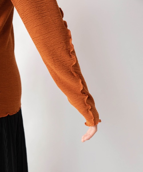 Mysa&Liina（ミーサリーナ）の「変形メローとろみトップス（Tシャツ/カットソー・レディース・ブラック/アイボリー/オレンジ・M）」の5枚目の写真