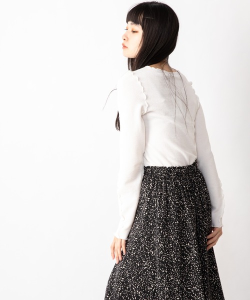 Mysa&Liina（ミーサリーナ）の「変形メローとろみトップス（Tシャツ/カットソー・レディース・ブラック/アイボリー/オレンジ・M）」の17枚目の写真