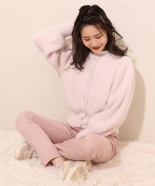 one after another NICE CLAUP（ワンアフターアナザーナイスクラップ）の「カラ―フェザーカーディガン（ニット/セーター・レディース・アイボリー/ブラック/ブルーグレー/ブラウン/グリーン/ピンク/オレンジ/ラベンダー・FREE）」の9枚目の写真