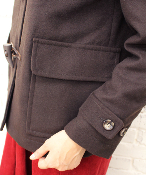 Kastane（カスタネ）の「【Kastane】ショートダッフルコート（ダッフルコート・レディース・ホワイト/チャコールグレー/ブラウン/ネイビー・MEDIUM/SMALL）」の10枚目の写真