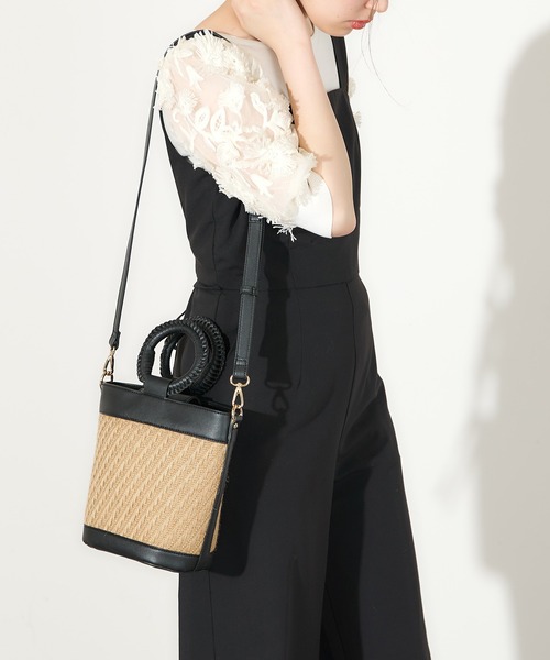 natural couture(ナチュラルクチュール)の「かがりハンドルバケツバッグ(ハンドバッグ・レディース・ブラック/ブラウン・FREE)」の12枚目の写真