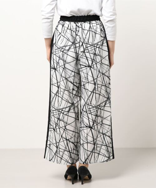 La SRIC（ラスリック）の「La SRIC / スラッシュ柄イージーパンツ 【セットアップ可】（その他パンツ・レディース・ブラック/オフホワイト・38）」の5枚目の写真