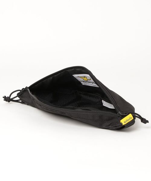 Mark Gonzales（マーク・ゴンザレス）の「【MARK GONZALES/マークゴンザレス】CORPUS TOKYO別注 ボディバッグ（ボディバッグ/ウエストポーチ・メンズ・ブラック×ホワイト/ブラック×レッド/ブラック×イエロー・FREE）」の6枚目の写真