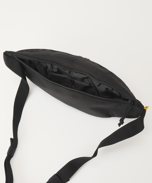 Mark Gonzales（マーク・ゴンザレス）の「【MARK GONZALES/マークゴンザレス】CORPUS TOKYO別注 ボディバッグ（ボディバッグ/ウエストポーチ・メンズ・ブラック×ホワイト/ブラック×レッド/ブラック×イエロー・FREE）」の18枚目の写真