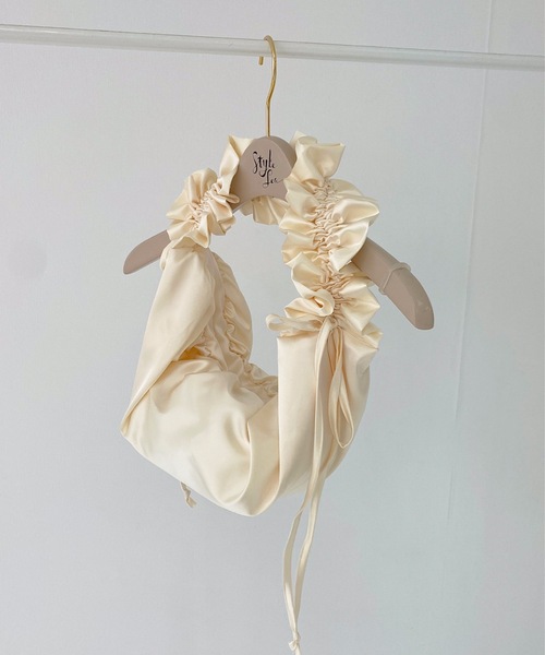 StyleSea（スタイルシー）の「シャーリングショルダーバッグ（ショルダーバッグ・レディース・ブラック/アイボリー/シルバー/ラベンダー・FREE）」の2枚目の写真