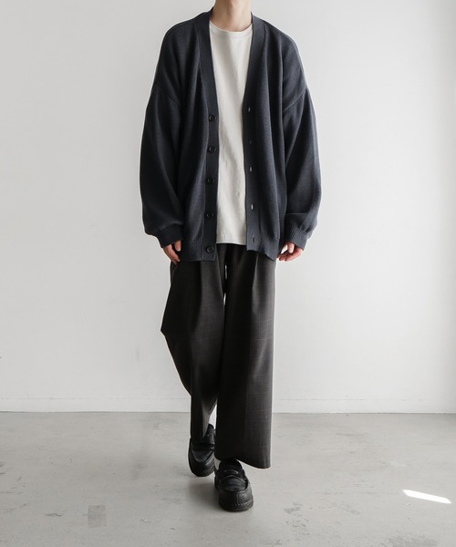 remer(リメール)の「loose basic cardigan/ルーズベーシックカーディガン(カーディガン/ボレロ・メンズ・ブラック/ダークブルー/グレイッシュベージュ・SMALL/MEDIUM/LARGE)」の17枚目の写真