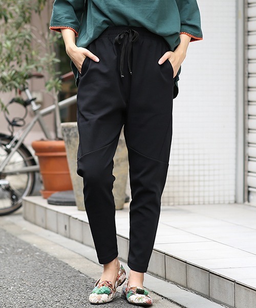 チチカカ（チチカカ）の「吸汗速乾軽量ジャ－ジーパンツ（その他パンツ・レディース・ブラック/ベージュ・FREE）」の2枚目の写真