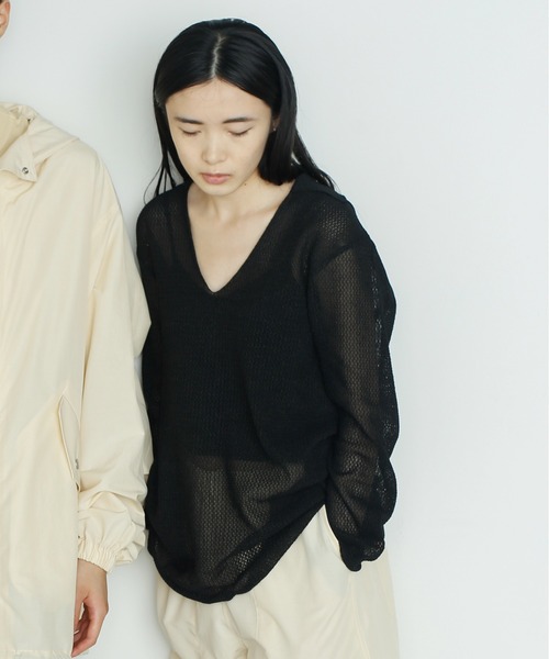 UNDECORATED（アンデコレイテッド）の「UNDECORATED アンデコレイテッド / WASHI KNIT TOP 和紙 オーバーサイズ  スキッパー 深Vネックニット（セットアップ） / UDS22804（ニット/セーター・レディース・ブラック/ベージュ・FREE）」の19枚目の写真