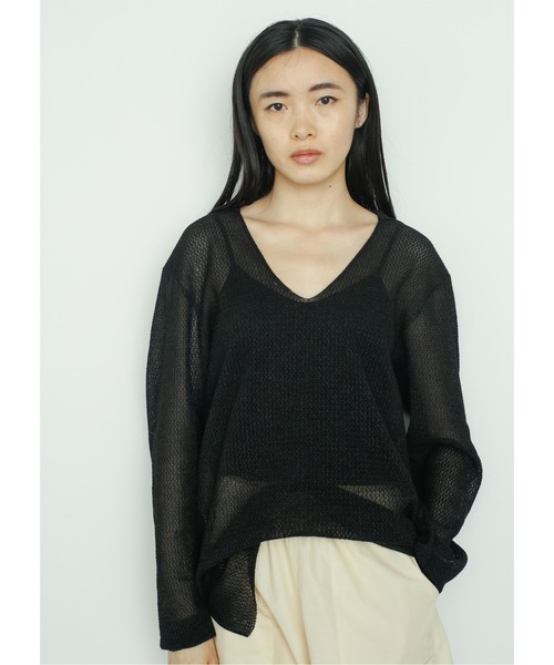 UNDECORATED（アンデコレイテッド）の「UNDECORATED アンデコレイテッド / WASHI KNIT TOP 和紙 オーバーサイズ  スキッパー 深Vネックニット（セットアップ） / UDS22804（ニット/セーター・レディース・ブラック/ベージュ・FREE）」の6枚目の写真