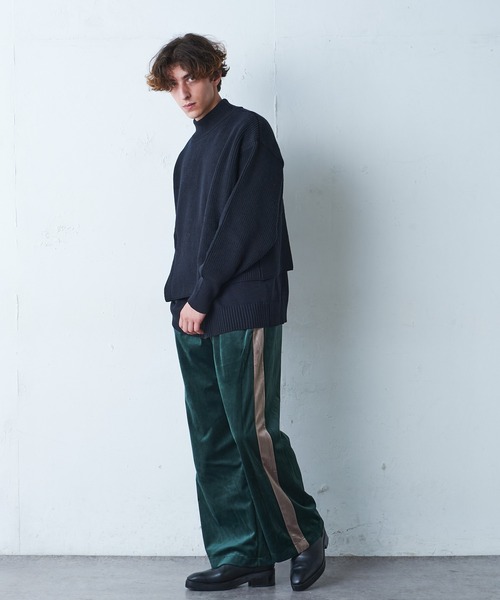 Lui's ベロアワイドパンツ Lui's（ルイス）の「イージーベロアパンツ（その他パンツ）」 - WEAR