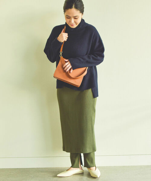 BEAMS LIGHTS（ビームスライツ）の「BEAMS LIGHTS / テレコ リブ スカート パンツ セット（スカート・レディース・ブラウン系その他2/オリーブ・ONE SIZE）」の4枚目の写真